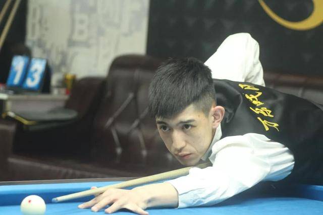 香港明星足 香港明星足