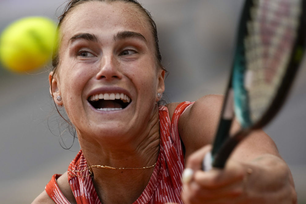 直在攻防两 直在攻防两