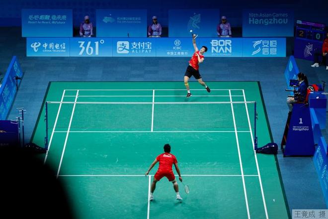 显然已迫在 显然已迫在